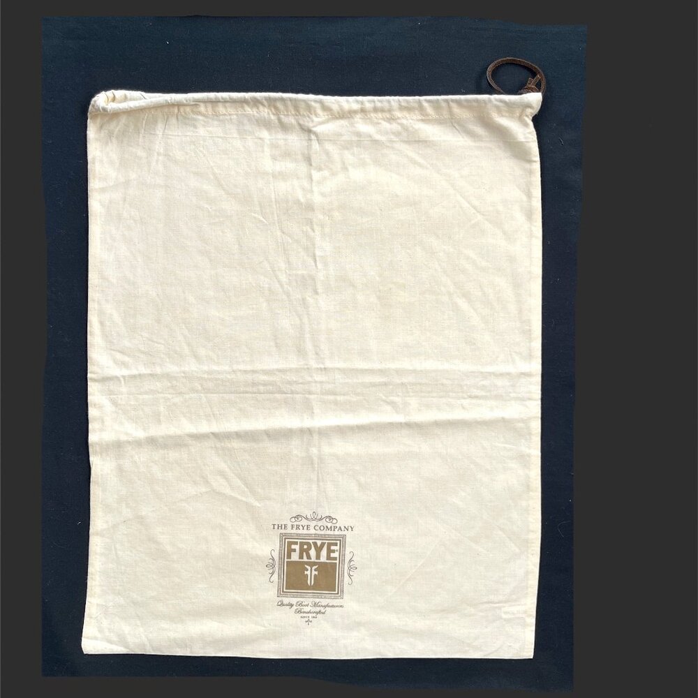 THE FRYE COMPANY Cream Drawstring Dust Bag